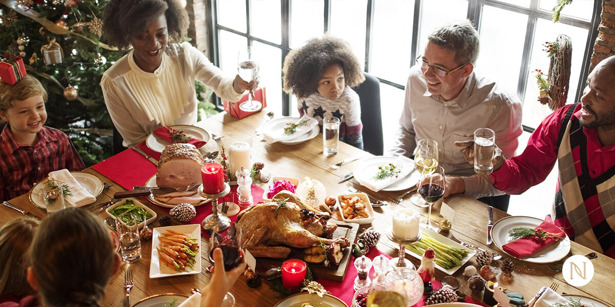 How to Enjoy Holiday Parties Without Sacrificing Progress